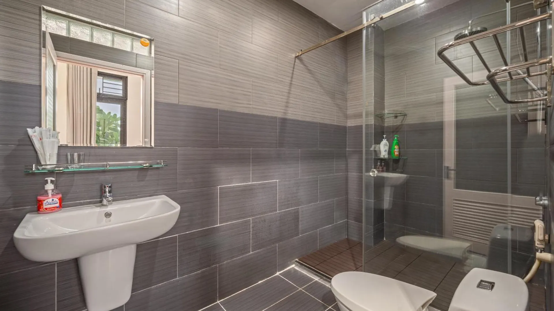Nhat Villa 5Br Full Ac Near My Khue Beach Western Town Da Nang