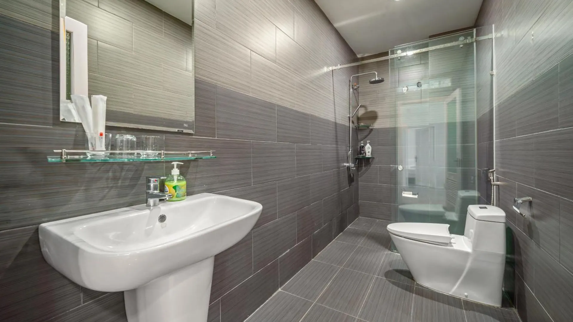 Nhat Villa 5Br Full Ac Near My Khue Beach Western Town Da Nang 0*,  Vietnam