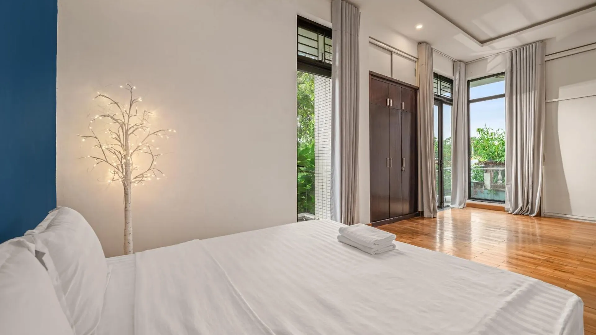 Nhat Villa 5Br Full Ac Near My Khue Beach Western Town Đà Nẵng 0*,  Vietnám